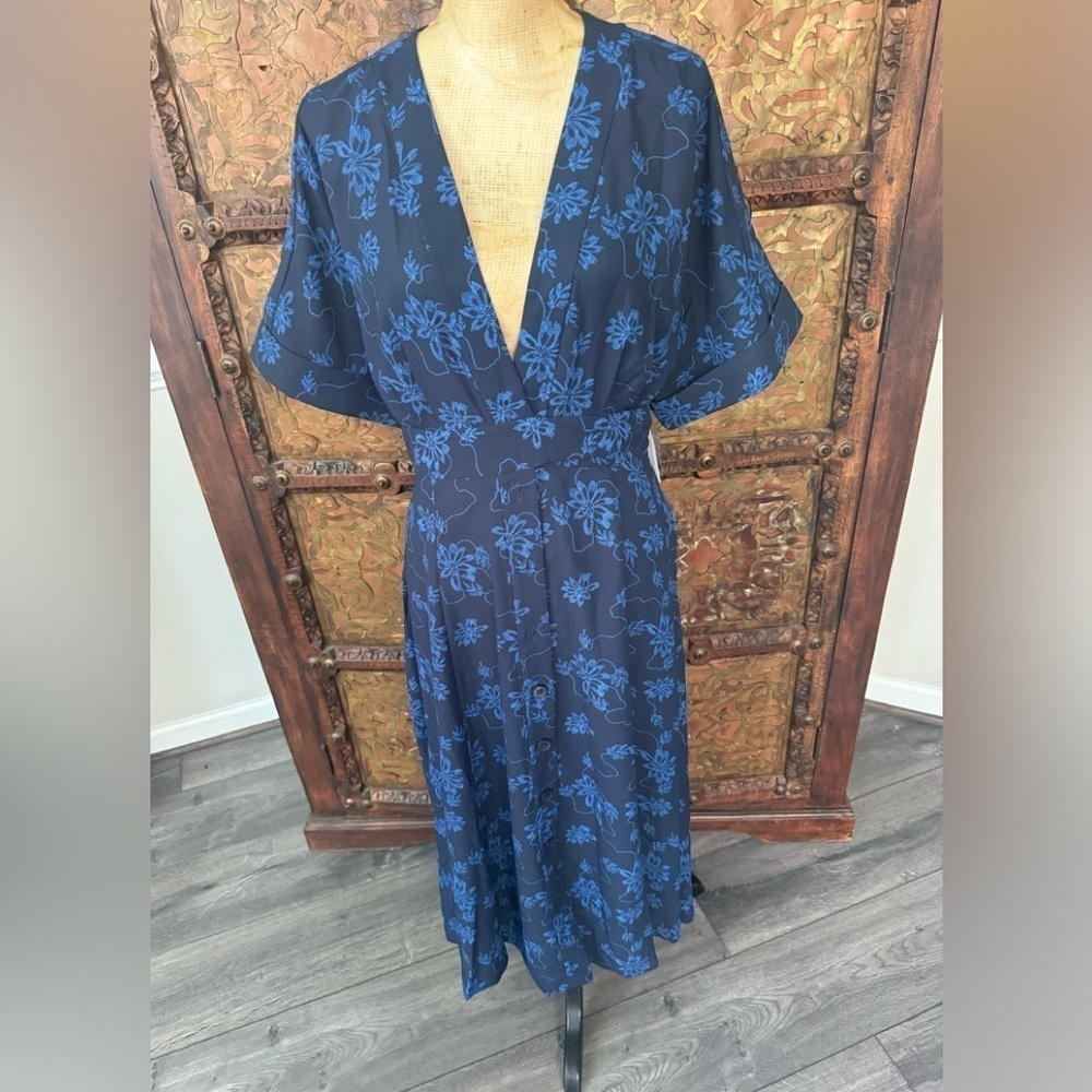 Equipment‎ Femme dress 8
